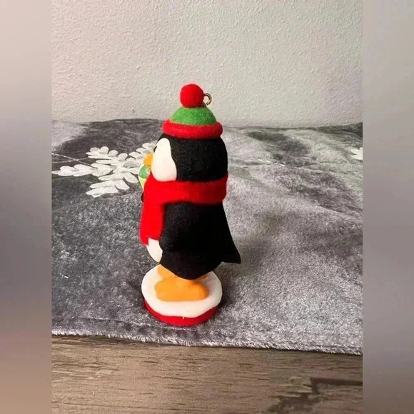 Hallmark Snow Happy to Serve 3rd in Noel Nutcrackers Christmas Ornament series - Picture 6 of 10